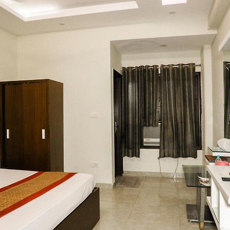 Hotel Centra Inn New Delhi Eksteriør bilde